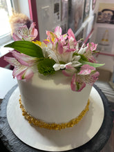 Load image into Gallery viewer, Yummy Cake