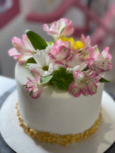 Load image into Gallery viewer, Yummy Cake