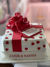 Load image into Gallery viewer, Gift Box Cake