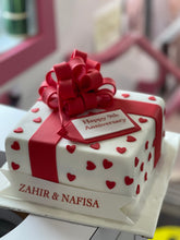 Load image into Gallery viewer, Gift Box Cake