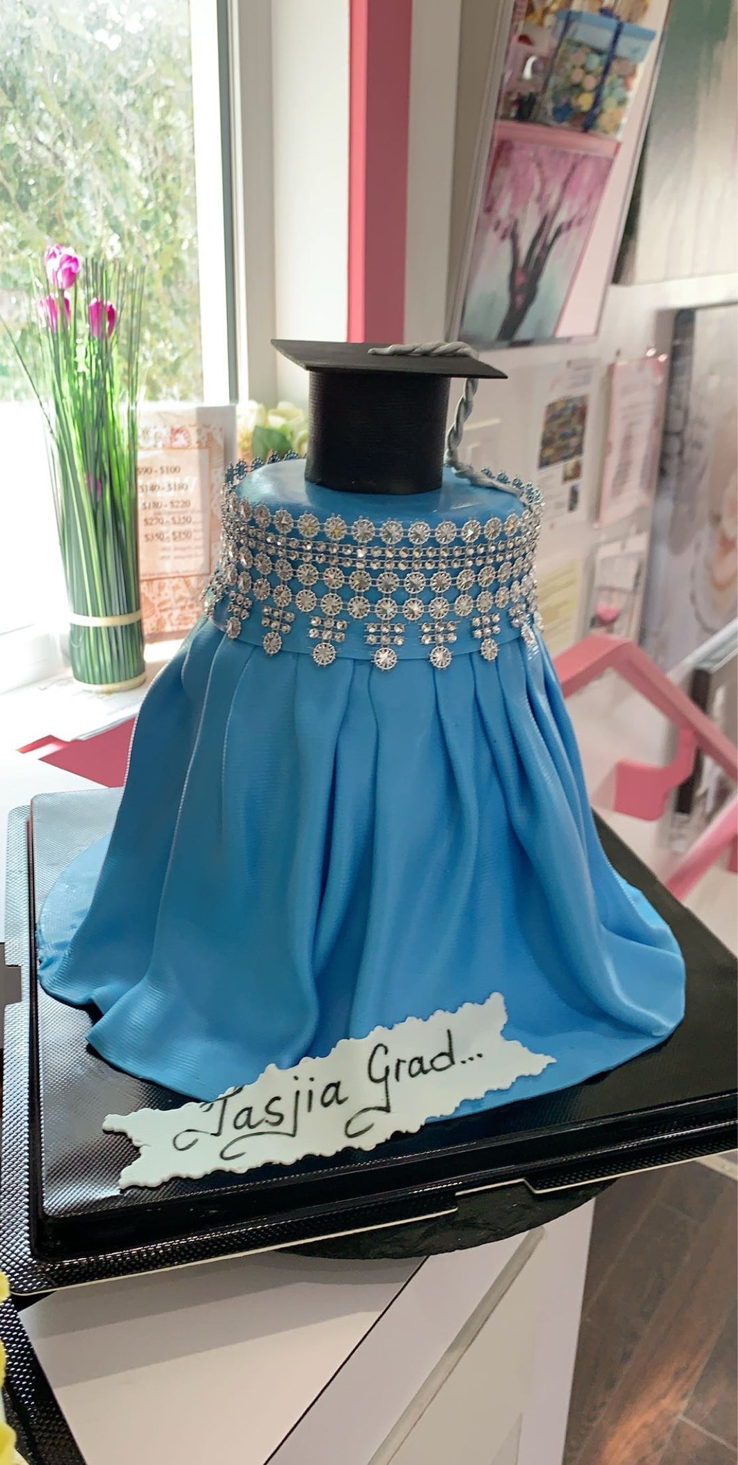 Graduation Custom Cake