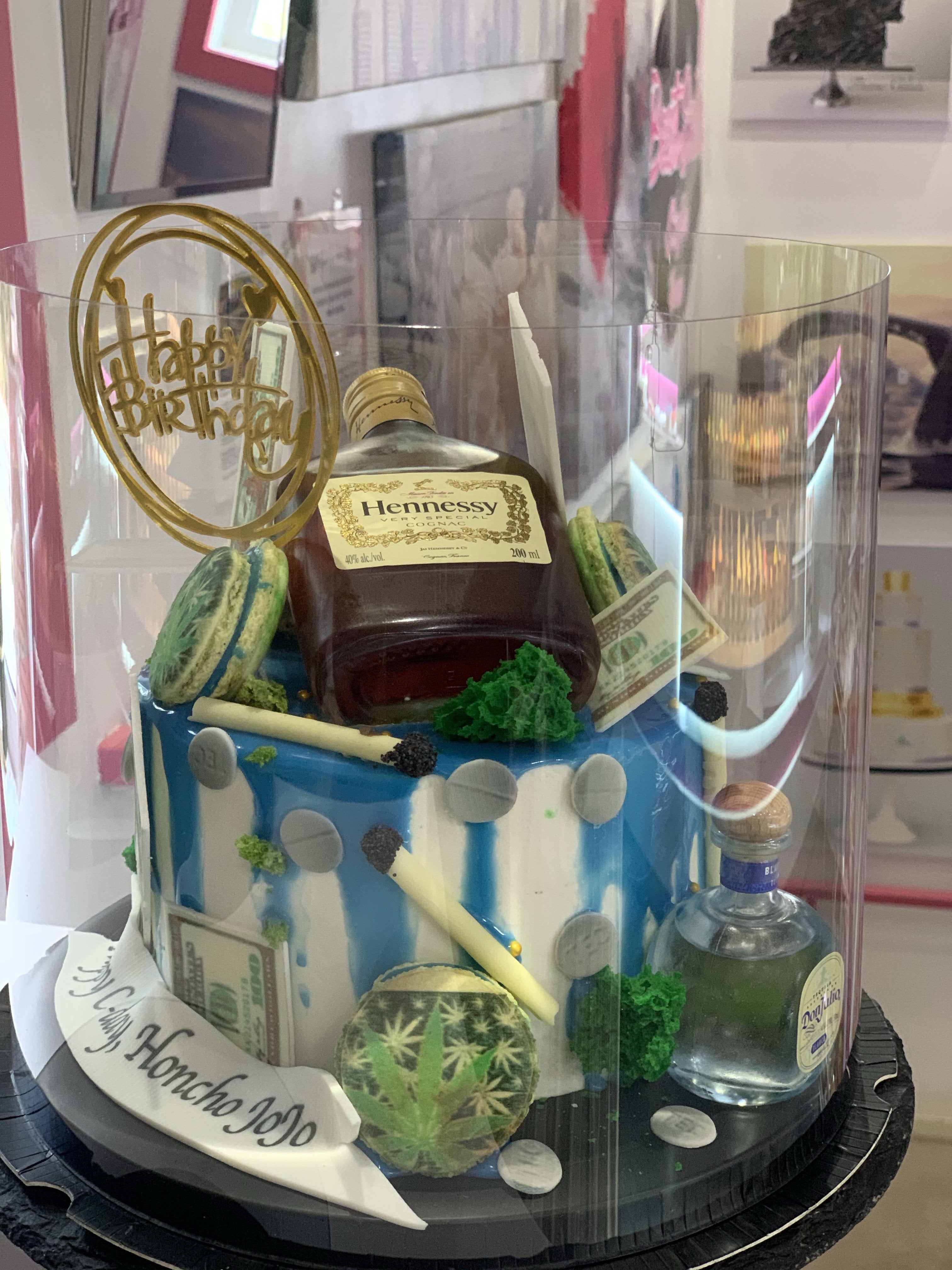 Personalised Hennessy Label EDIBLE Icing Cake Topper – House of Cakes